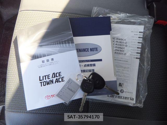 Toyota LITEACE VAN 2019-01 3378418-28