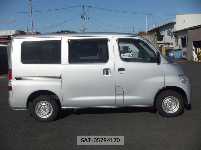 Toyota LITEACE VAN 2019-01 3378418-3