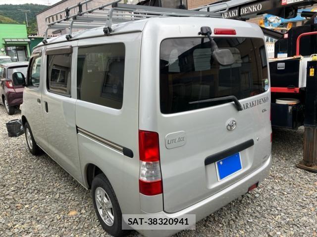 Toyota LITEACE VAN 2018-06 7392729-10