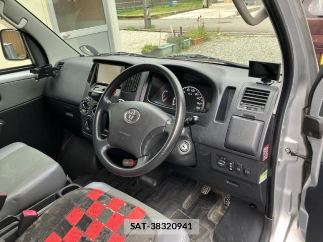 Toyota LITEACE VAN 2018-06 7392729-15