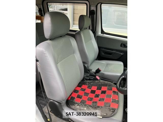 Toyota LITEACE VAN 2018-06 7392729-16