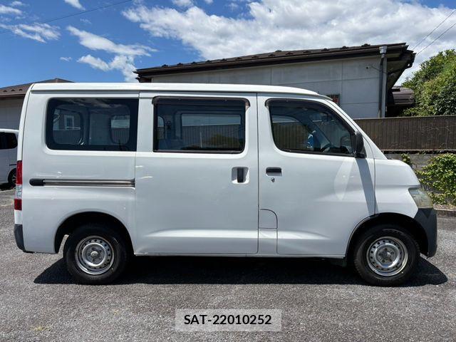 Toyota LITEACE VAN 2015-01 8315255-7
