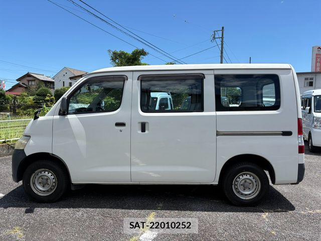 Toyota LITEACE VAN 2015-01 8315255-8
