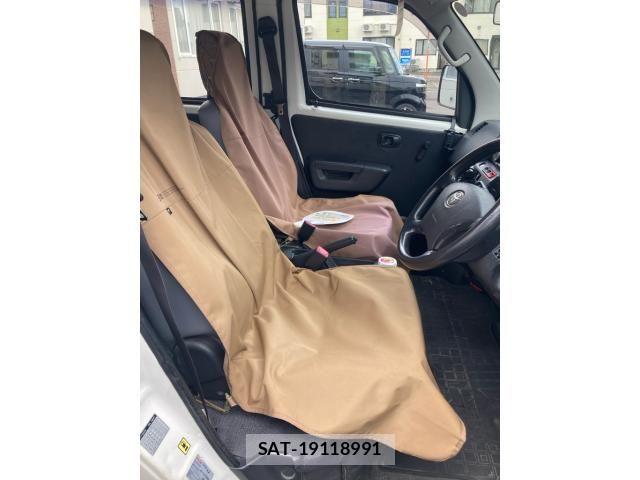 Toyota LITEACE VAN 2015-10 8780924-11