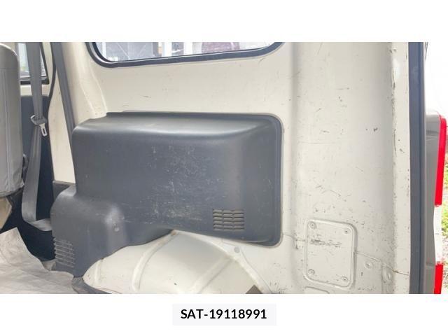 Toyota LITEACE VAN 2015-10 8780924-26