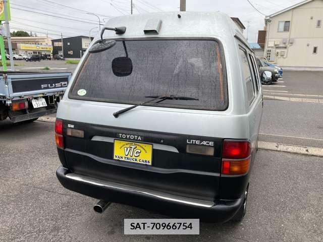Toyota LITEACE WAGON 1996-09 1331725-9