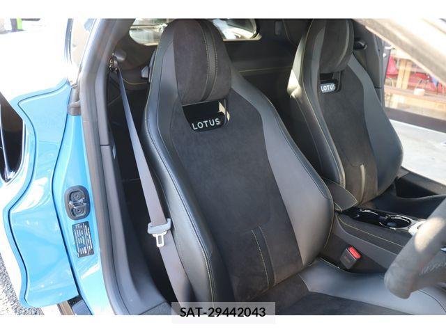 Lotus Emira 2023-09 851396-10