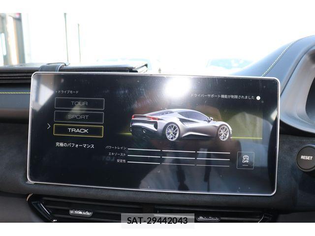 Lotus Emira 2023-09 851396-21