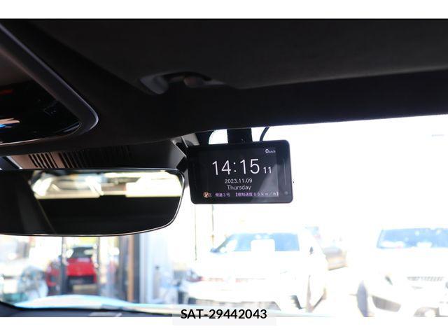Lotus Emira 2023-09 851396-24