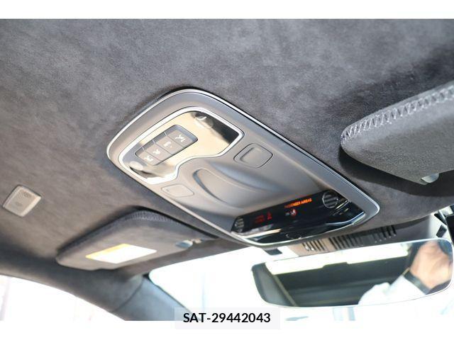 Lotus Emira 2023-09 851396-25