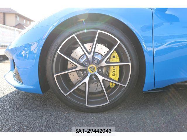 Lotus Emira 2023-09 851396-26