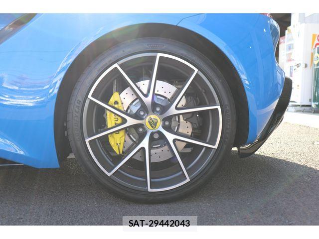 Lotus Emira 2023-09 851396-27