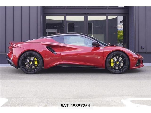 Lotus Emira 2024-10 7358597-3