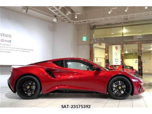 Lotus Emira 2025-01 8074424-1