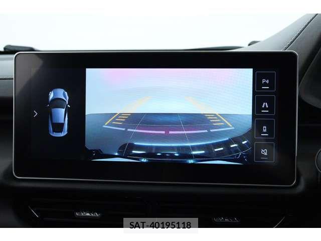 Lotus Emira 2025-10 8413371-11