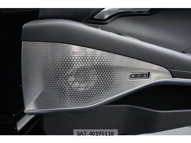 Lotus Emira 2025-10 8413371-12