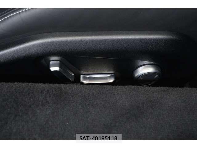 Lotus Emira 2025-10 8413371-14