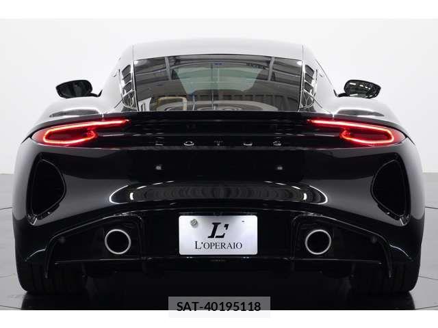 Lotus Emira 2025-10 8413371-3