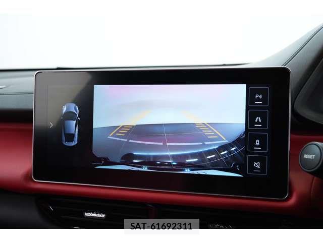 Lotus Emira 2023-08 8562515-11