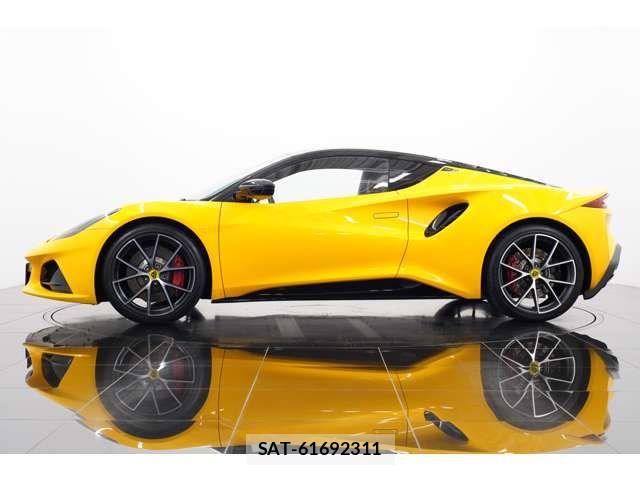 Lotus Emira 2023-08 8562515-16
