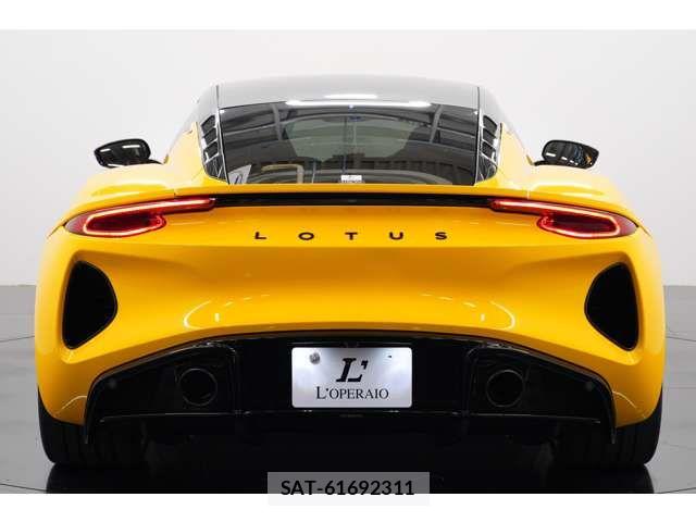 Lotus Emira 2023-08 8562515-17