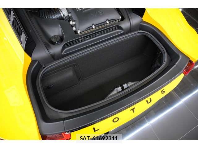 Lotus Emira 2023-08 8562515-3
