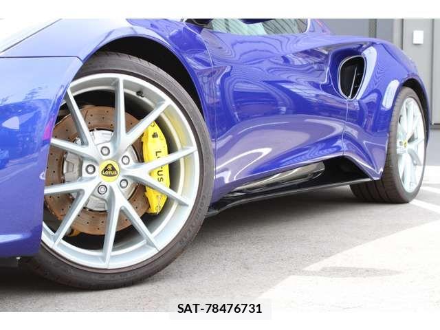 Lotus Emira 2026-08 8871379-11