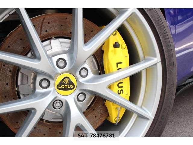 Lotus Emira 2026-08 8871379-12