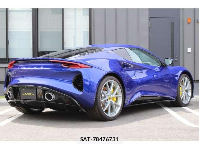 Lotus Emira 2026-08 8871379-3