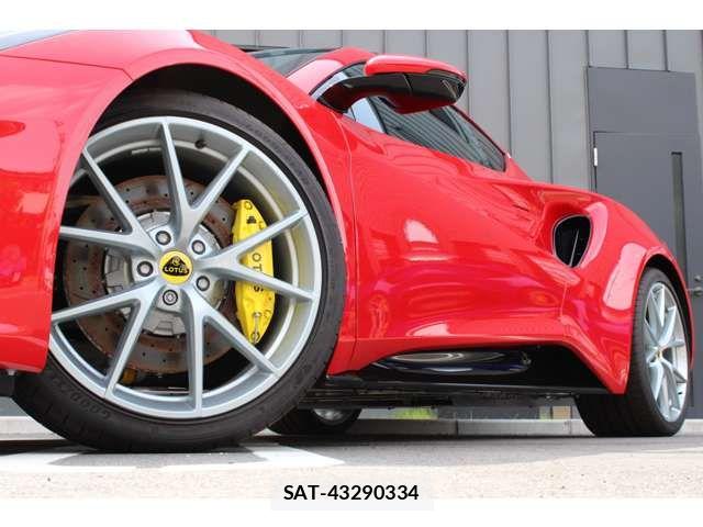 Lotus Emira 2026-08 8871380-10