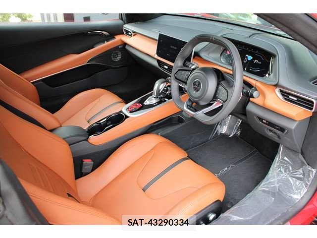 Lotus Emira 2026-08 8871380-2