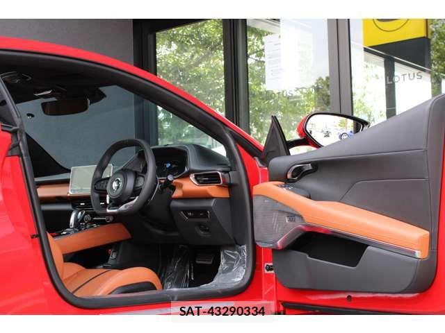 Lotus Emira 2026-08 8871380-5