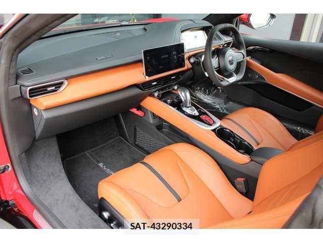Lotus Emira 2026-08 8871380-6