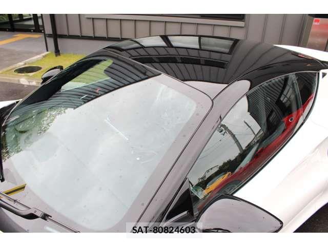 Lotus Emira 2026-08 8871378-10