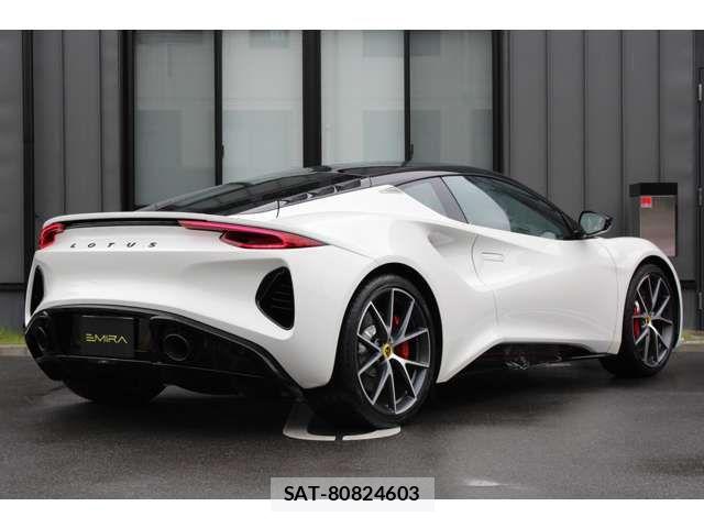 Lotus Emira 2026-08 8871378-3