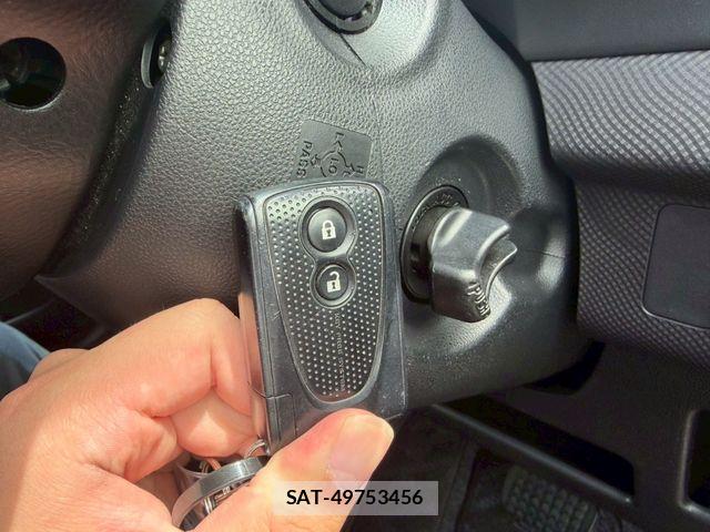 Subaru LUCRA CUSTOM 2013-01 7328152-11