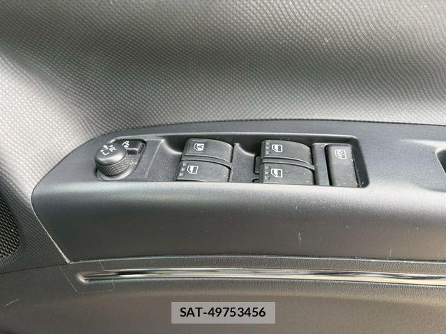 Subaru LUCRA CUSTOM 2013-01 7328152-28