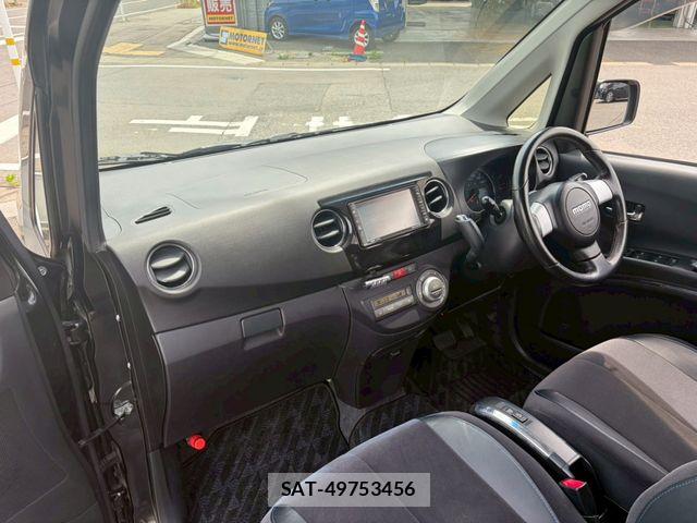 Subaru LUCRA CUSTOM 2013-01 7328152-2