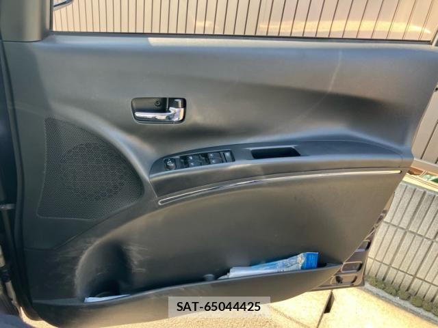 Subaru LUCRA CUSTOM 2014-04 7328151-12