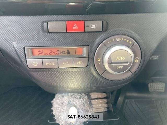 Subaru LUCRA CUSTOM 2014-03 8366809-11