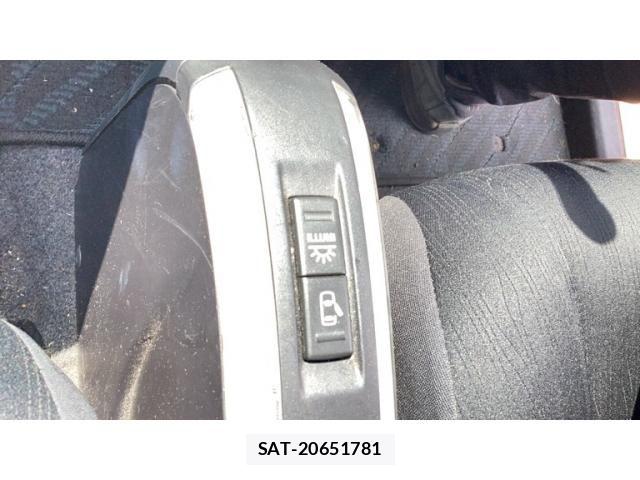 Subaru LUCRA CUSTOM 2010-05 8562517-13