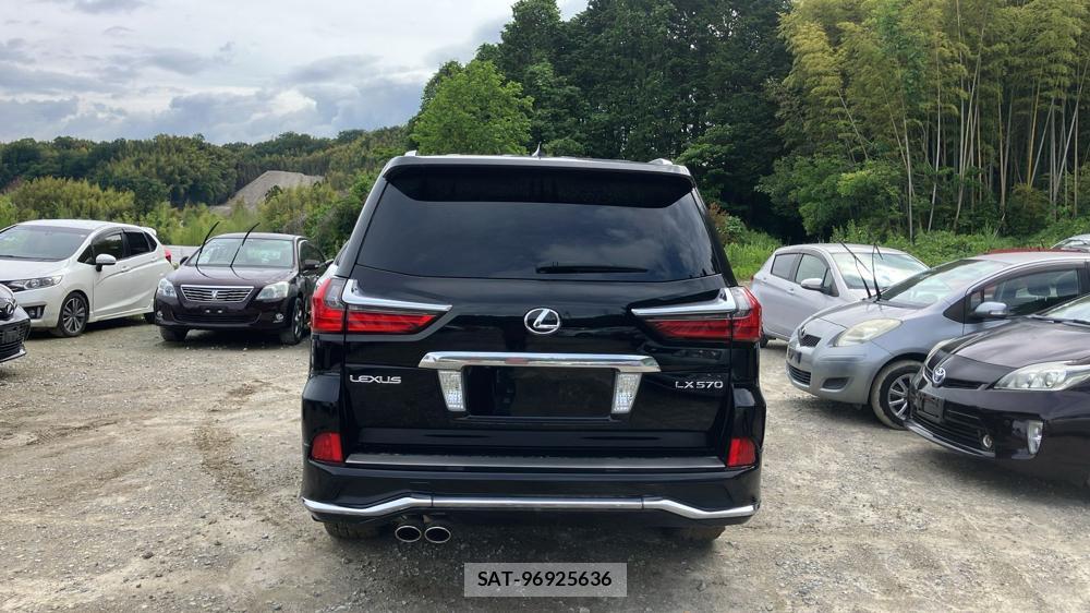 Lexus LX 2016 6491382-3