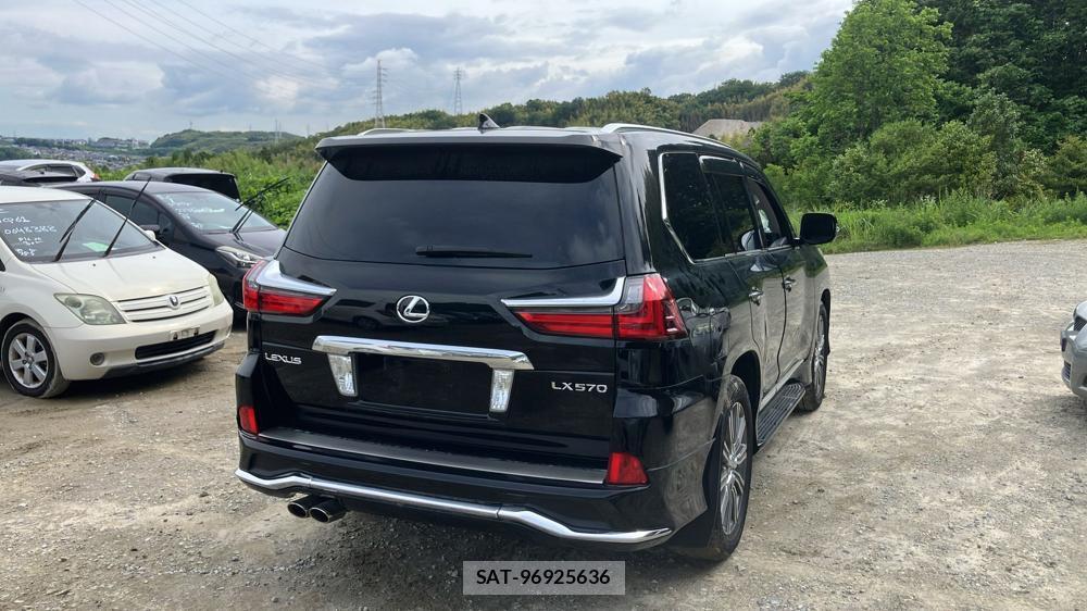 Lexus LX 2016 6491382-4