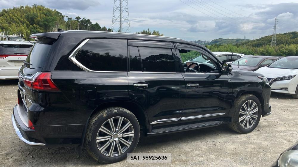 Lexus LX 2016 6491382-5