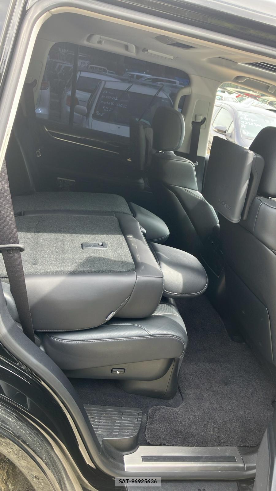 Lexus LX 2016 6491382-8