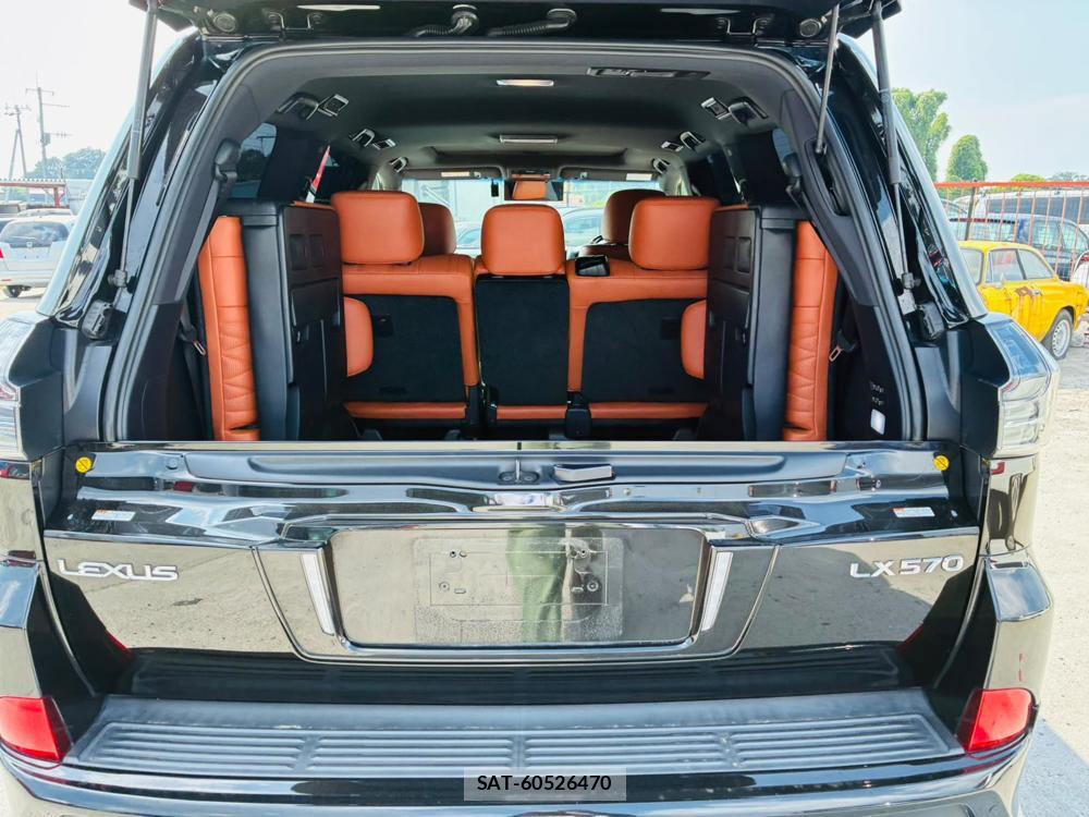 Lexus LX 2020-02 8284203-27