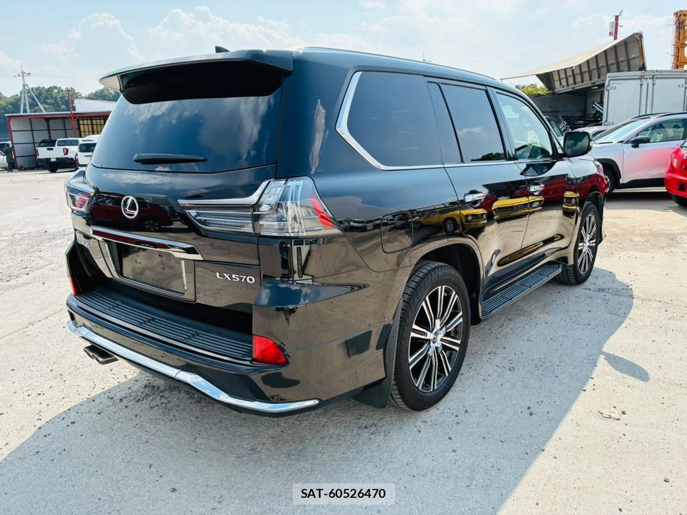 Lexus LX 2020-02 8284203-4