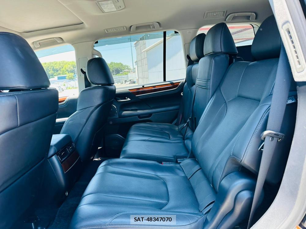 Lexus LX 2017-02 7170055-9