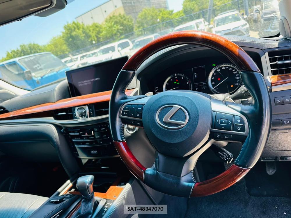 Lexus LX 2017-02 7170055-14