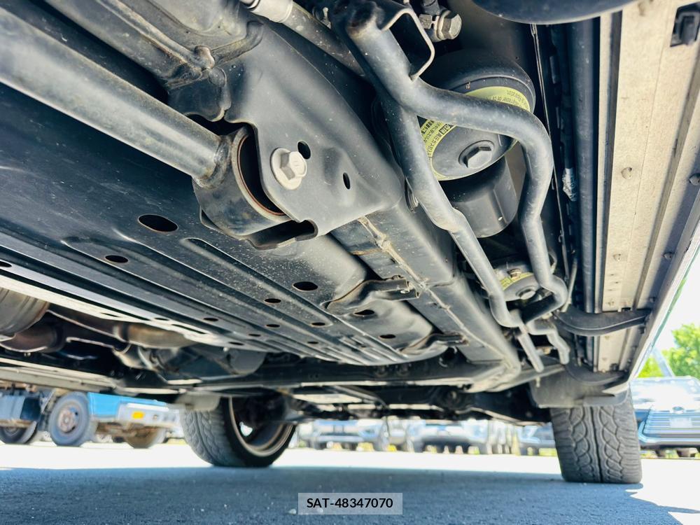 Lexus LX 2017-02 7170055-36